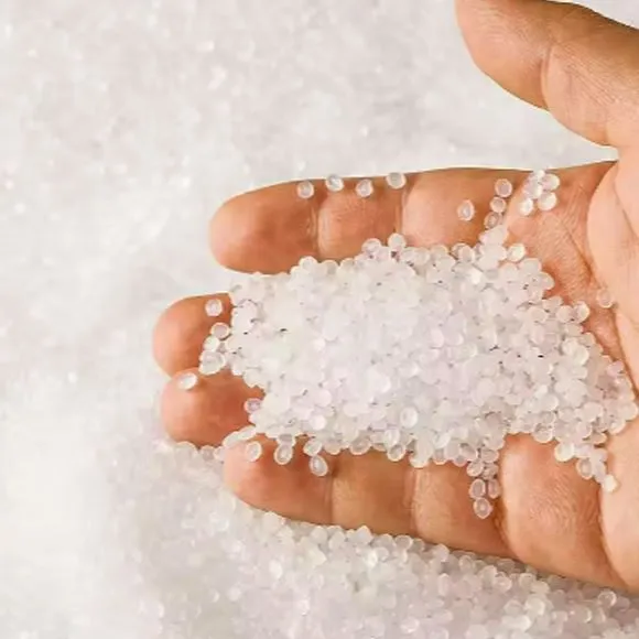 PP pelety Syrové plastové granule